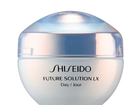 Future Solution LX Total Protective Cream SPF20 multifunkcyjny ochronny krem na dzień 50ml on Sale